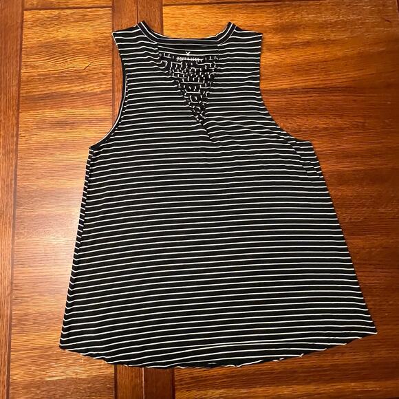 American Eagle Black White Pinstripe Sleeveless Soft & Sexy Tank Size Large - Picture 6 of 9